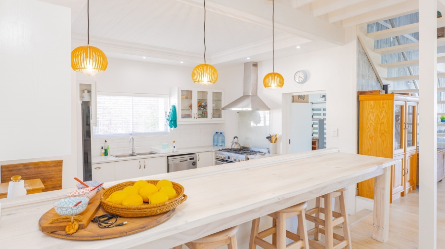 4 Bedroom Property for Sale in Struisbaai Western Cape